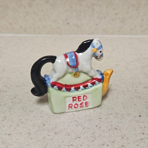 Vintage - 1997 Red Rose Mini Teapots Lot Roseville - Rocking Horse - Picture 1 of 2